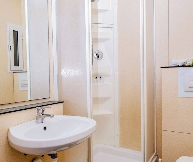 Standard Szoba, Albergo Caffaro