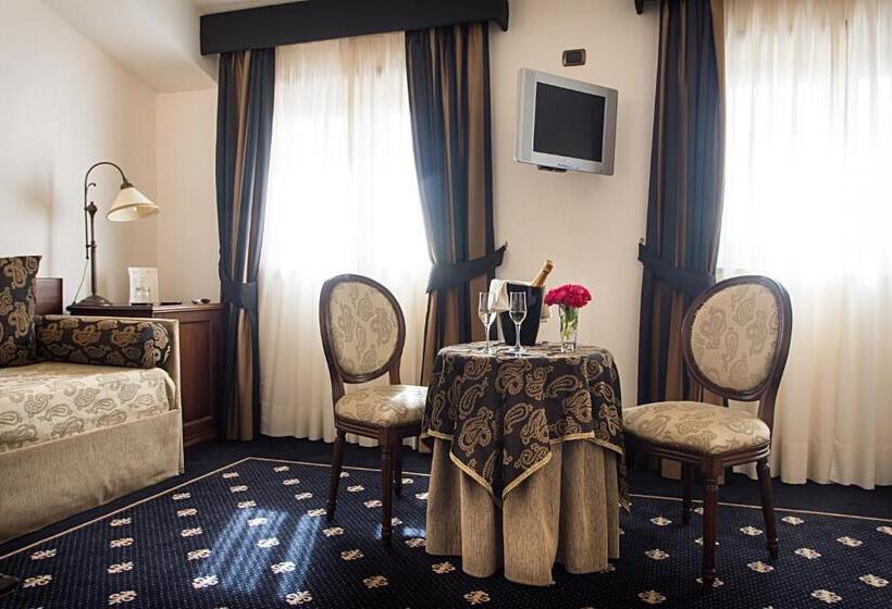 주니어 스위트, Antica Stazione