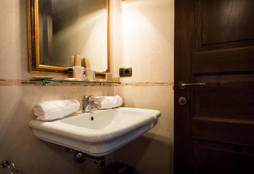 주니어 스위트, Antica Stazione