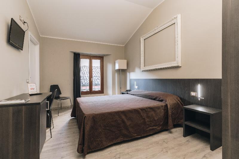 اتاق استاندارد, Astoria