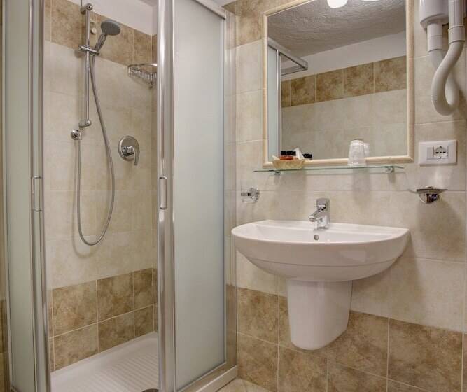 Chambre Standard, Cecchin