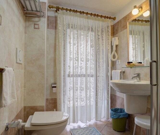 Chambre Standard, Cecchin