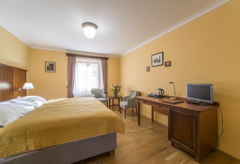 اتاق استاندارد, Cerny Slon