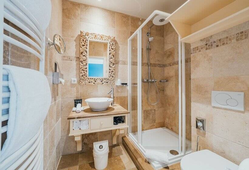 标准间, Chateau D'Urspelt