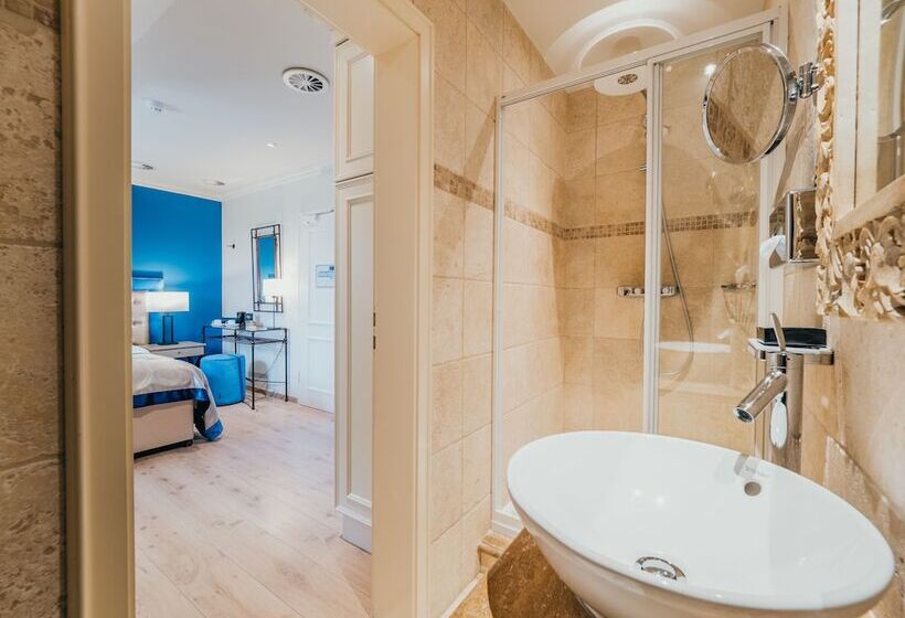 标准间, Chateau D'Urspelt