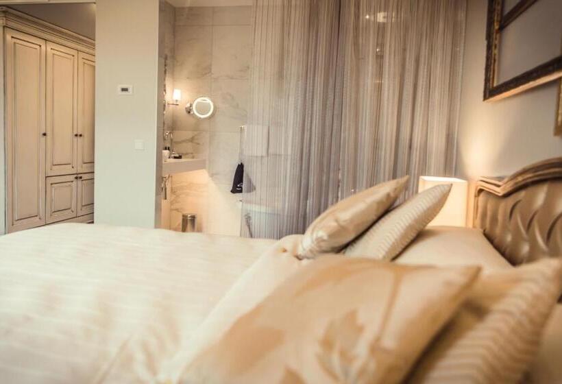 高级大房间, Chateau D'Urspelt