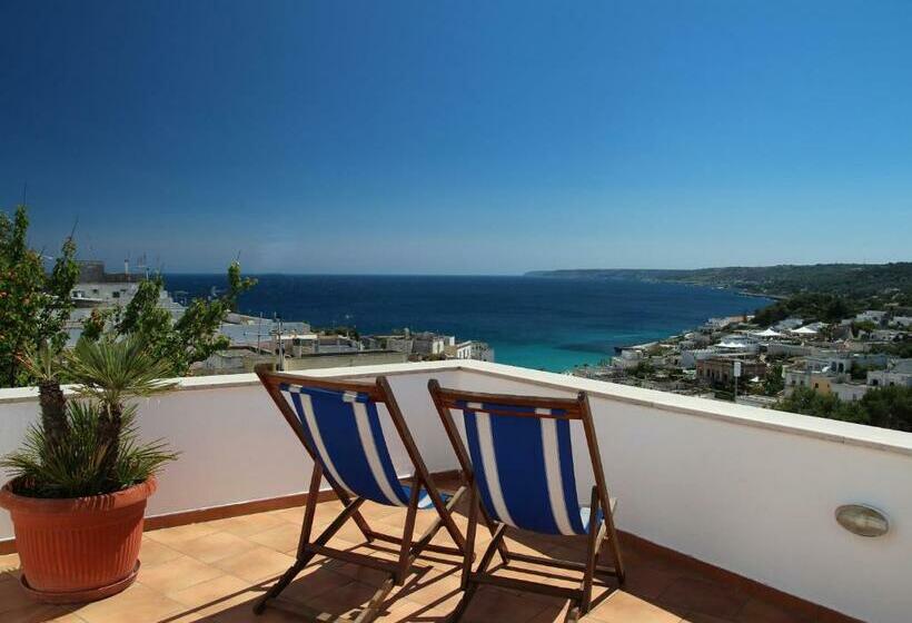 غرفة قياسية مطلّة علي البحر, Degli Ulivi