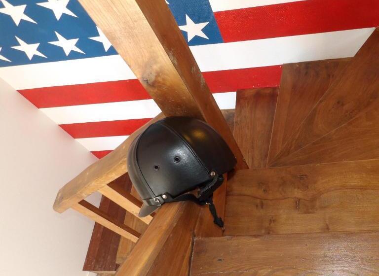 Номер Дюплекс, Detective