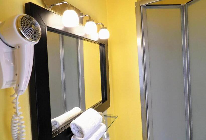 Номер Дюплекс, Detective