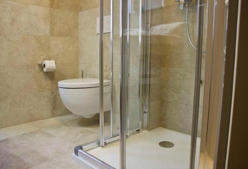 带阳台的豪华间, Dolomiti