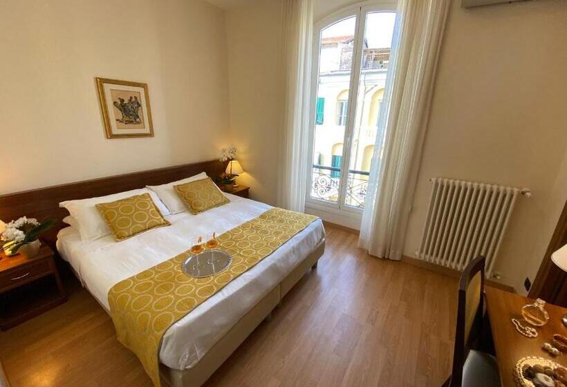 Номер Стандарт Трехместный, Eletto