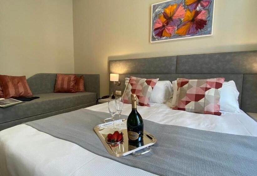 Номер Стандарт Трехместный, Eletto