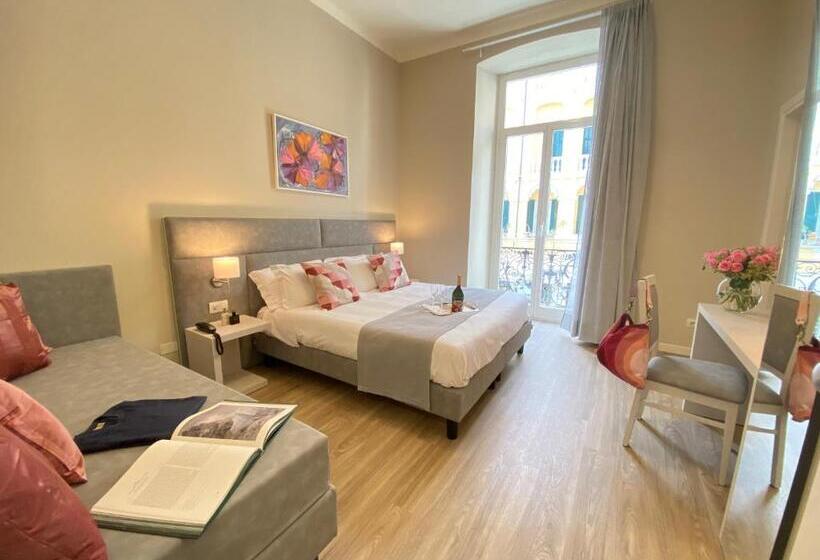 Номер Стандарт Трехместный, Eletto