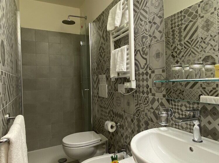 Номер Стандарт Трехместный, Eletto