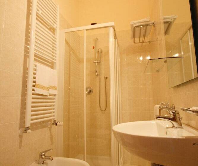 Номер Стандарт Трехместный, Eletto