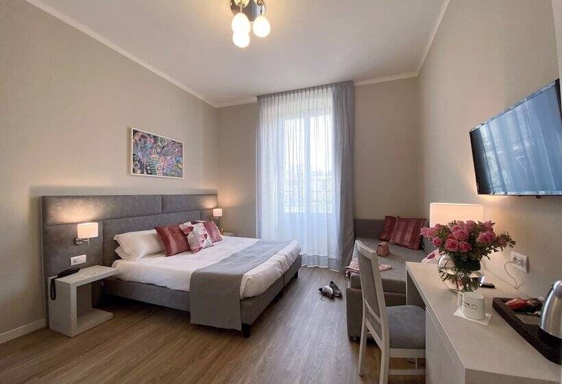 Номер Стандарт Трехместный, Eletto