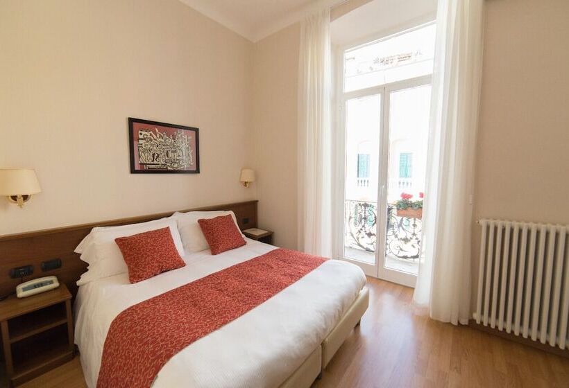 Номер Стандарт Трехместный, Eletto