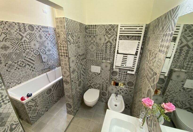 Номер Superior, Eletto