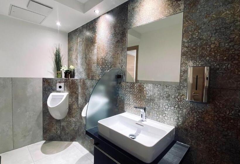 Номер Стандарт, Engel