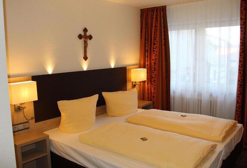 Номер Стандарт, Engel