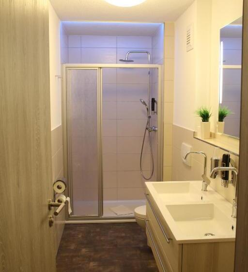 Семейный Номер, Engel