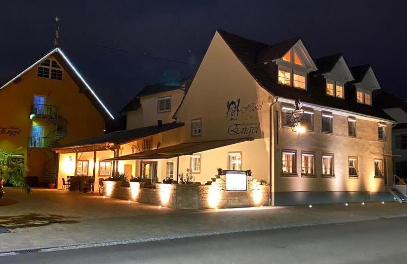 Семейный Номер, Engel