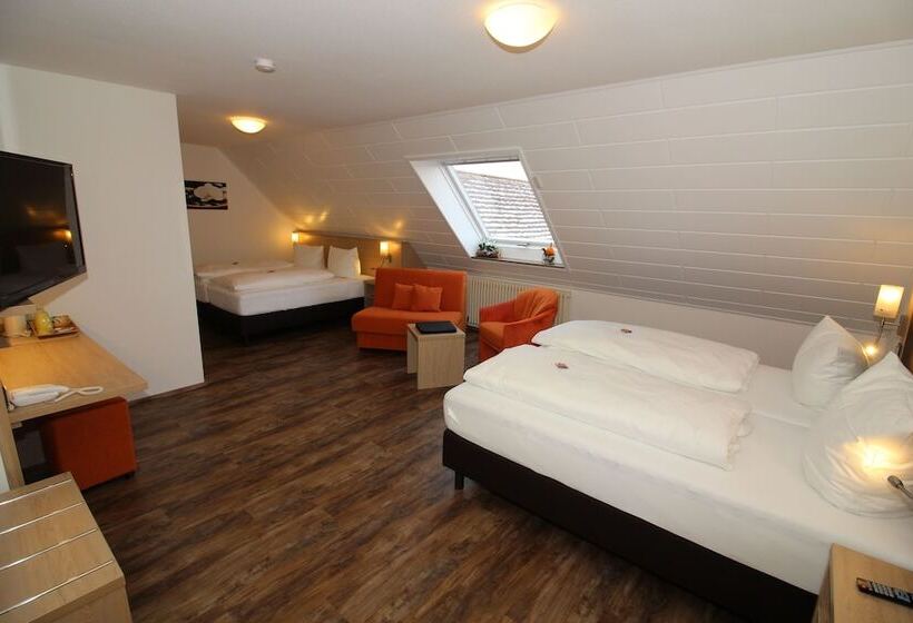 Семейный Номер, Engel