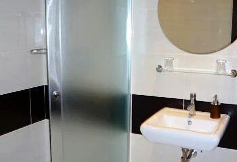 اتاق استاندارد یک نفره, Galanta