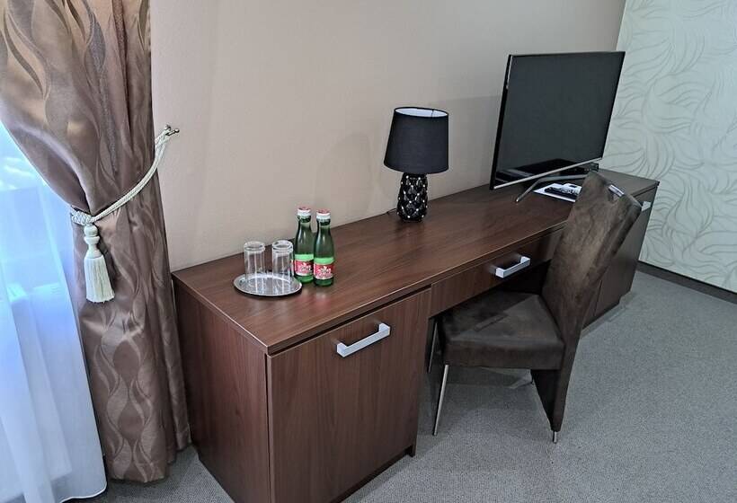 اتاق استاندارد یک نفره, Galanta