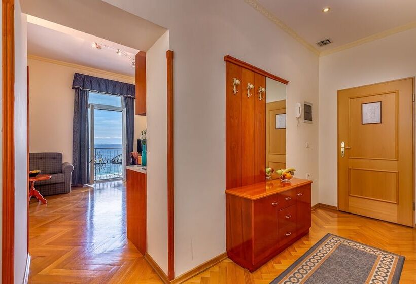 바다 전망 스위트, Galeb