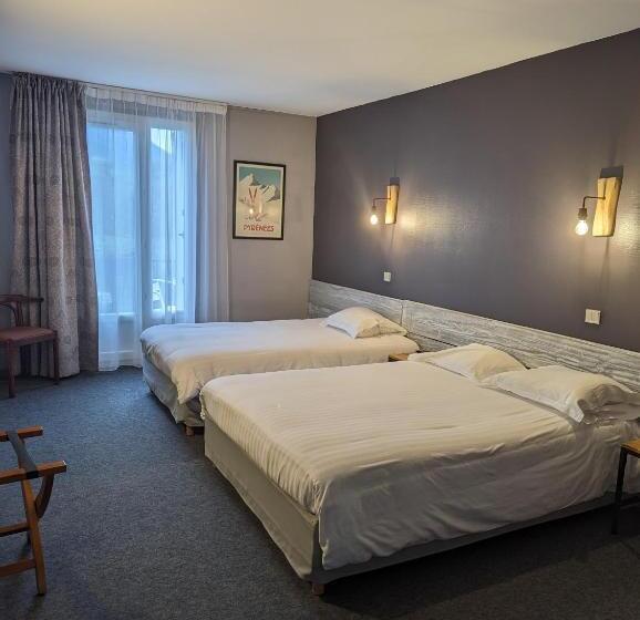 Номер Стандарт Трехместный, Hôtel De L'ours