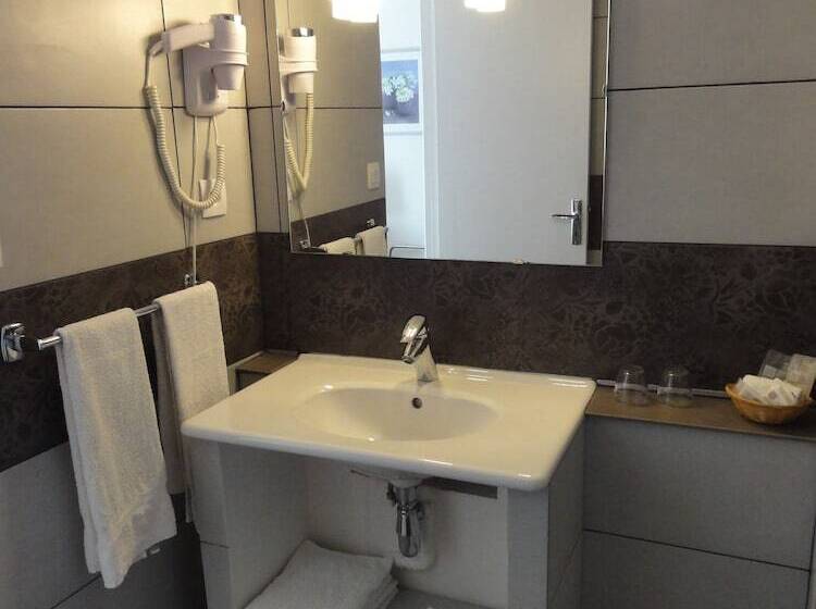 Standard Room, Hôtel Les Echevins