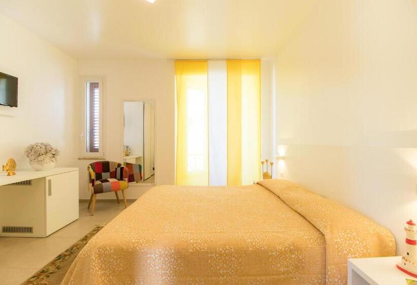 수피리어 트리플 룸, Il Faro Della Guitgia Tommasino