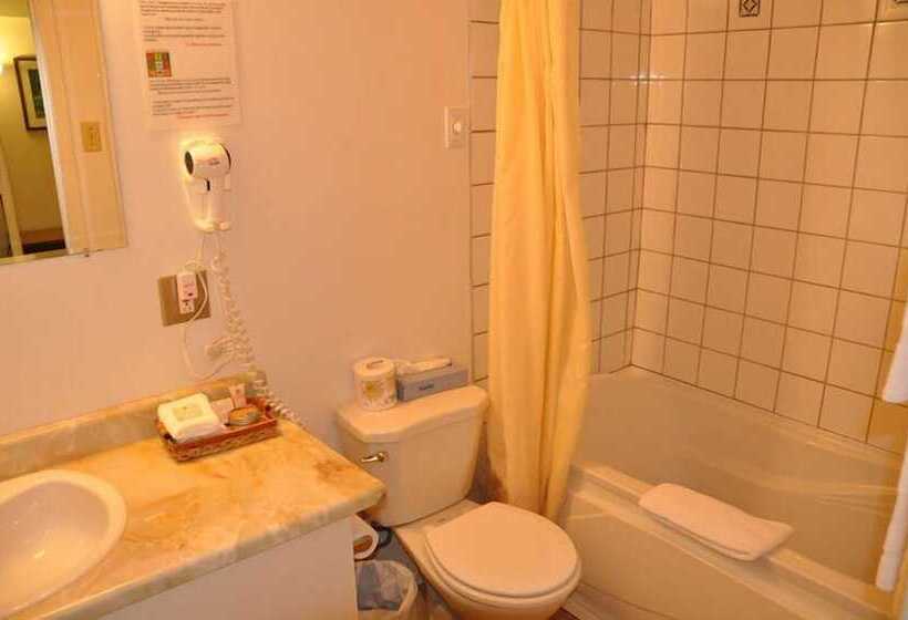 家庭间, Le Boisé Du Lac