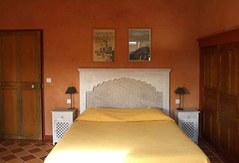 חדר סטנדרט, Hôtel Le Mas Des Grès & Restaurant Sous Les Platanes