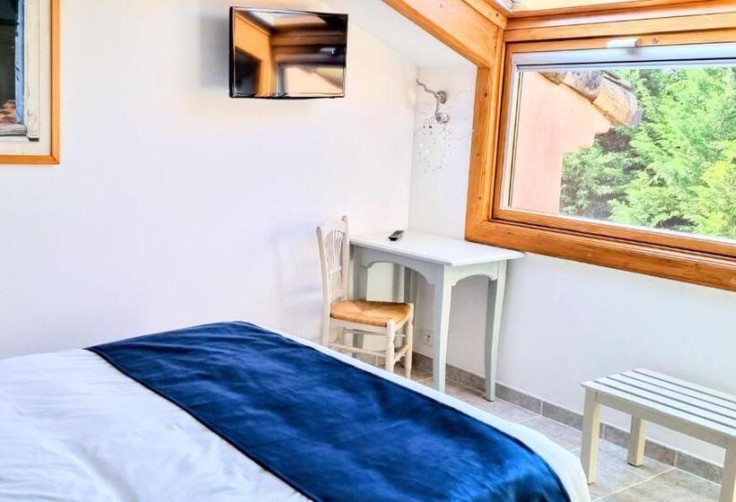 חדר סטנדרט, Hôtel Le Mas Des Grès & Restaurant Sous Les Platanes