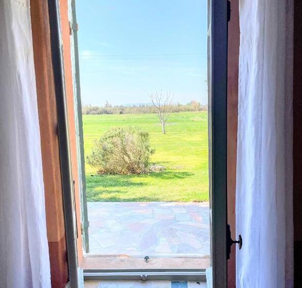 סוויטה נוף לגינה, Hôtel Le Mas Des Grès & Restaurant Sous Les Platanes