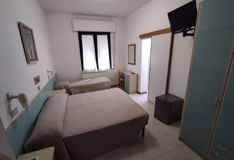 スタンダードトリプルルーム, Marystella