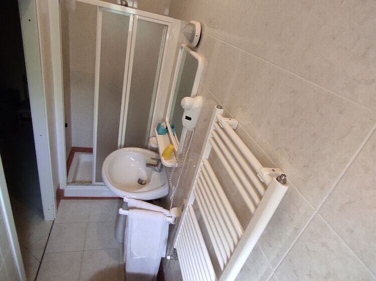 エコノミールーム, Marystella