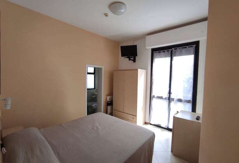 エコノミールーム, Marystella