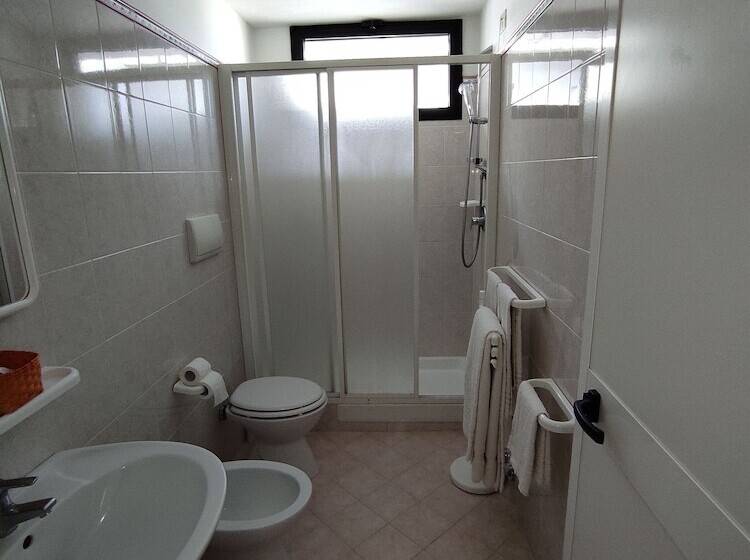 コンフォートトリプルルーム, Marystella