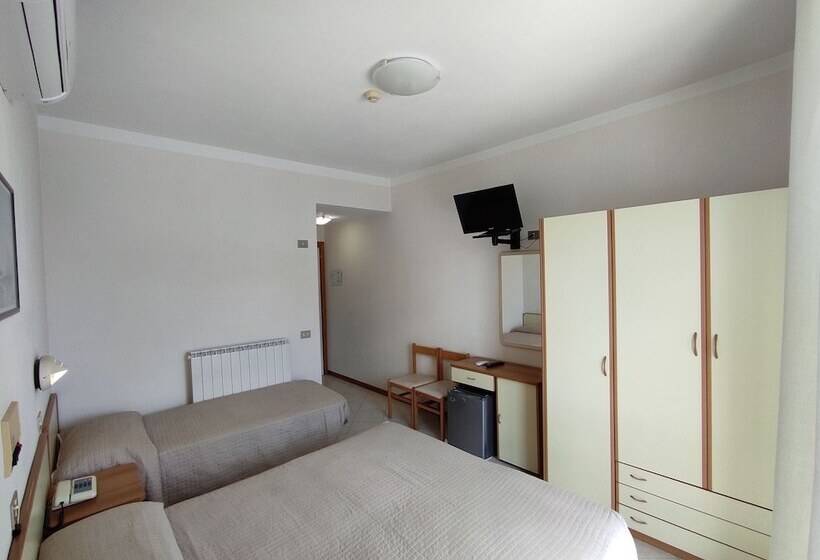 コンフォートトリプルルーム, Marystella