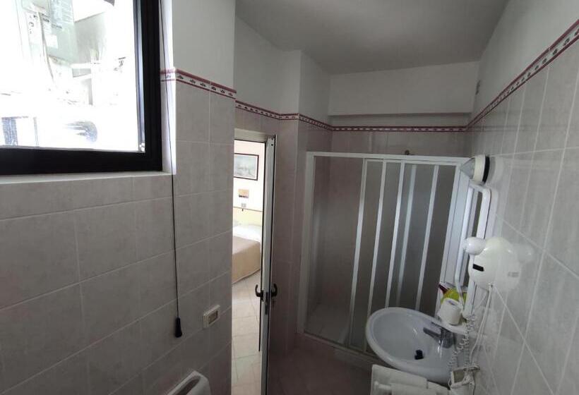 スタンダードルーム, Marystella