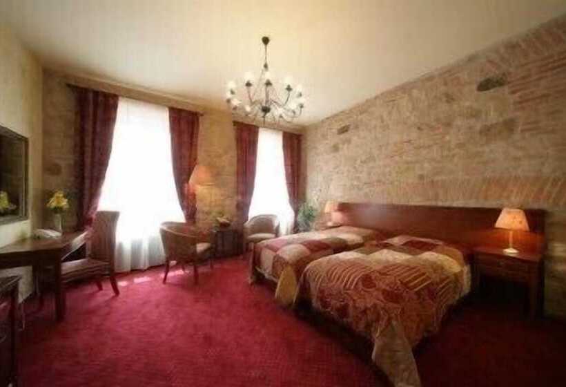 スタンダードルーム, Rous