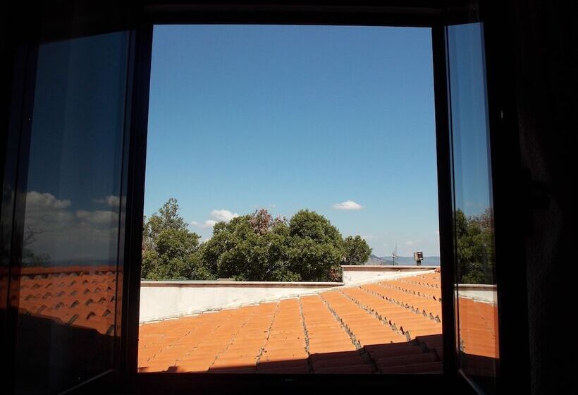 غرفة قياسية, S'enis Monte Maccione