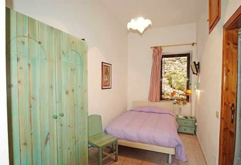 اتاق استاندارد یک نفره, S'enis Monte Maccione