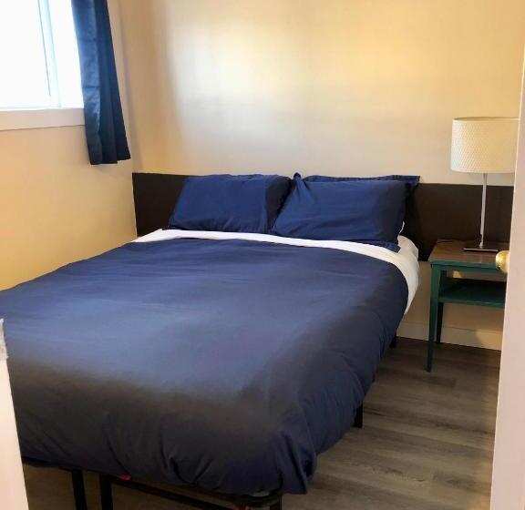 سوئیت 2 خوابه, Canterbury Inn