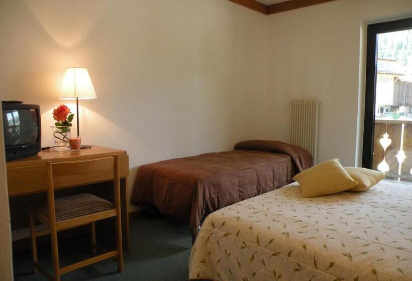 标准三人间, Vajolet