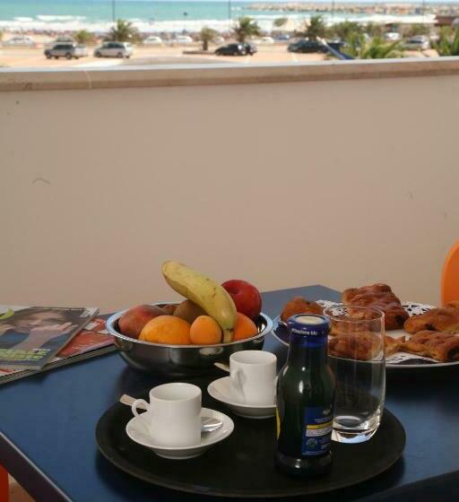 스탠다드 룸 바다 전망, Yria