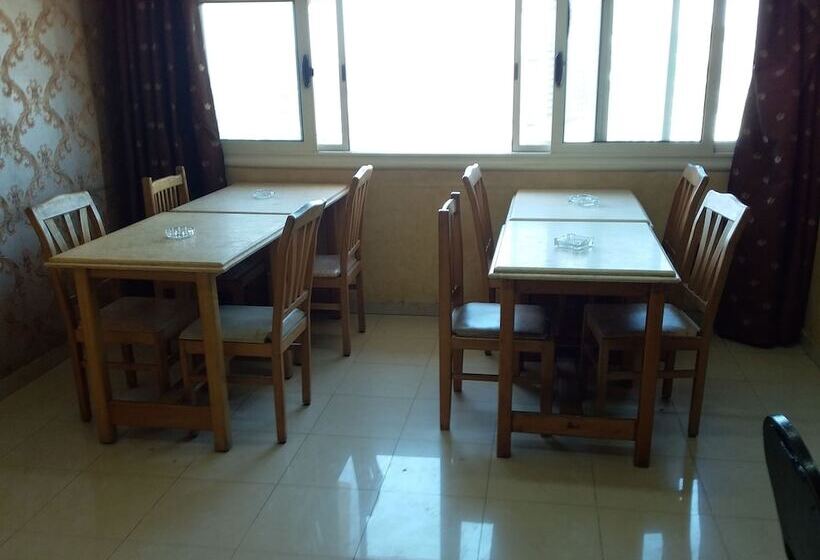 اتاق استاندارد, Isis Hostel 2